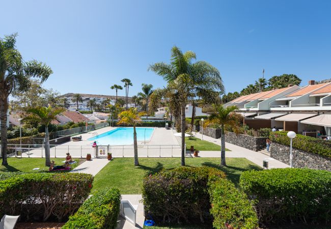 Casa de vacaciones en San Bartolome de Tirajana con piscina