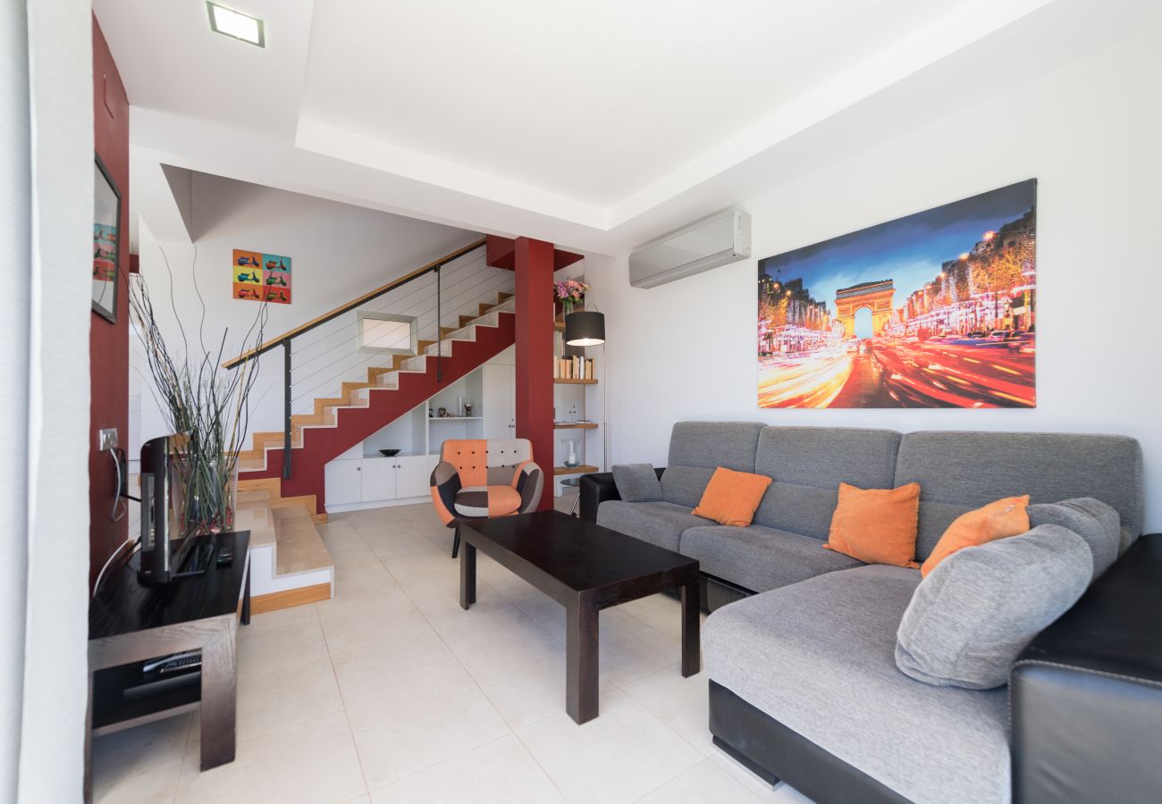 Villa en San Bartolomé de Tirajana - VISTA GOLF 21