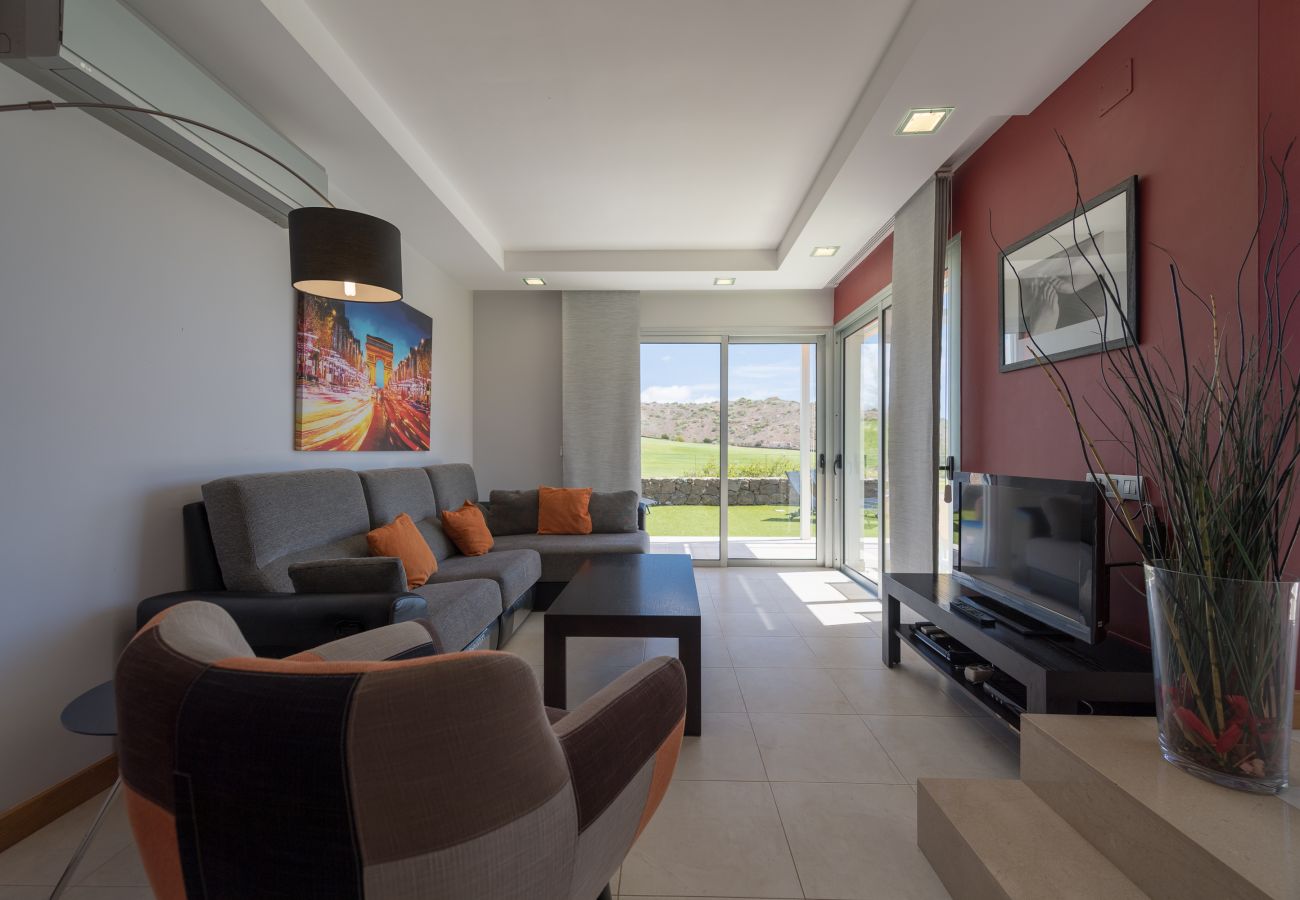 Villa en San Bartolomé de Tirajana - VISTA GOLF 21