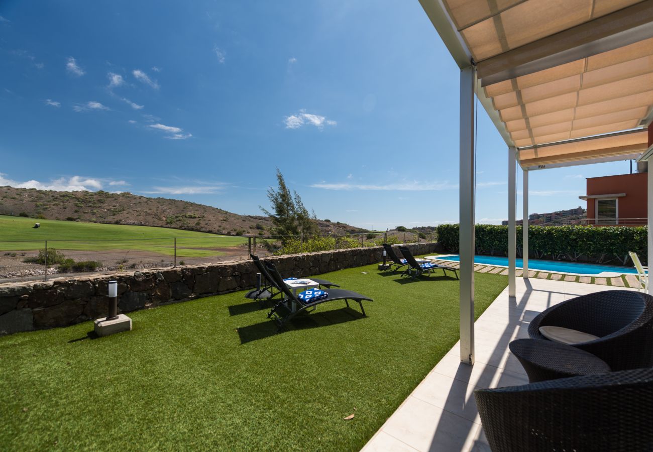 Villa en San Bartolomé de Tirajana - VISTA GOLF 21