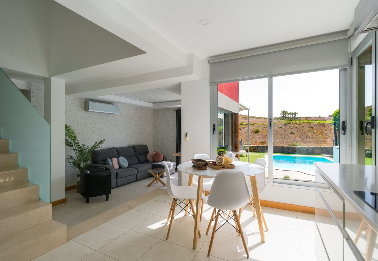 Villa en San Bartolomé de Tirajana - VISTA GOLF 27