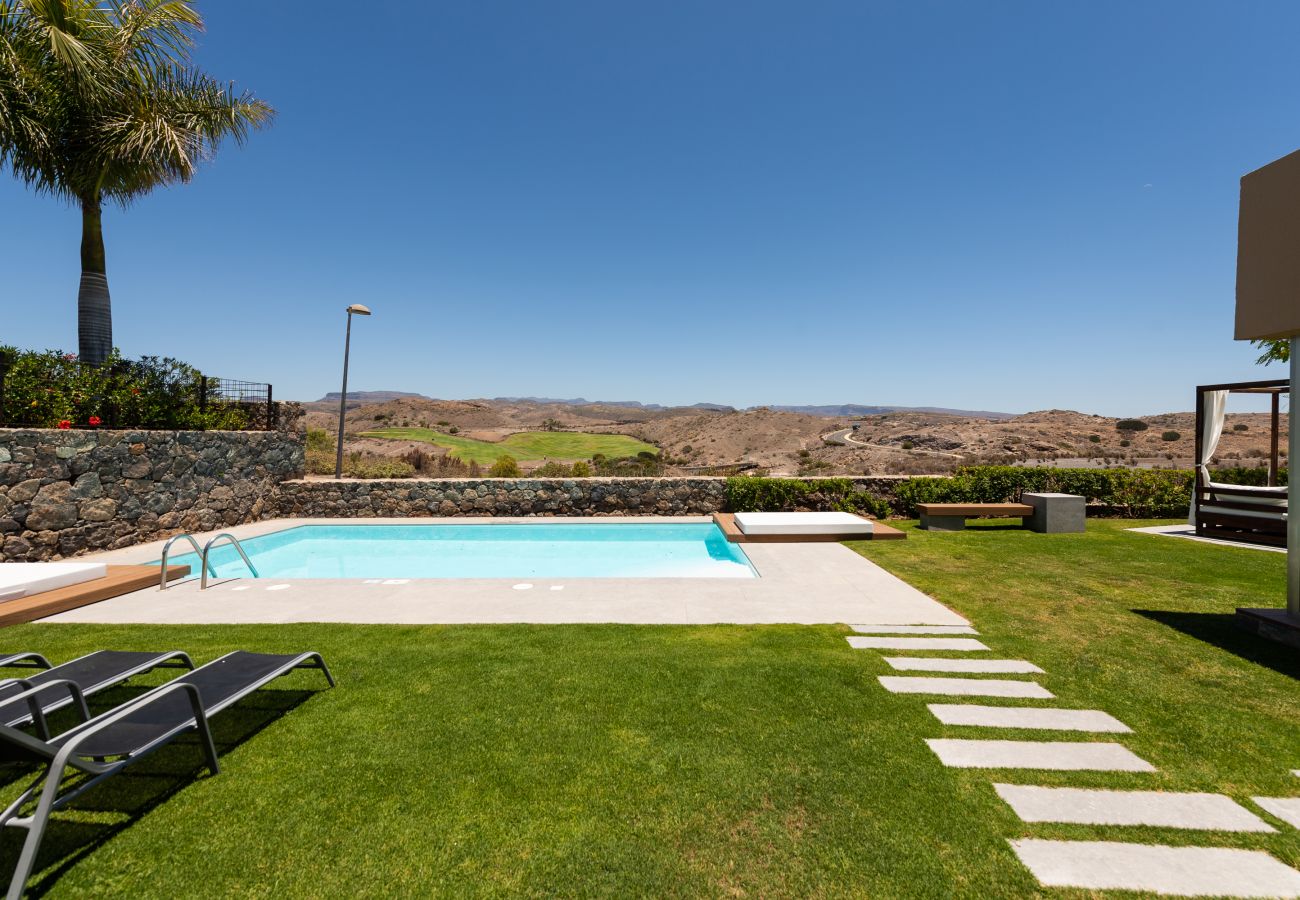 alquiler de villa cerca de los campos de golf en salobre