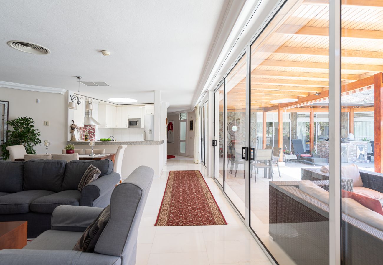 Villa en Mogán - 