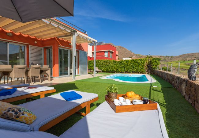 Chalet en San Bartolomé de Tirajana - VISTA GOLF 26