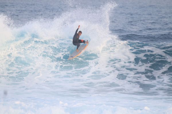 Súbete a la ola del surf en Maspalomas