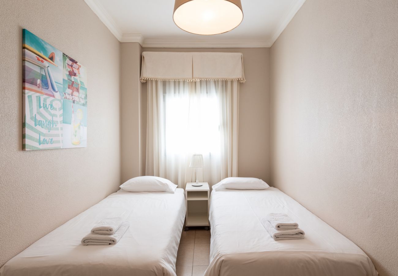 Ferienhaus in Las Palmas de Gran Canaria - Luis Morote 52
