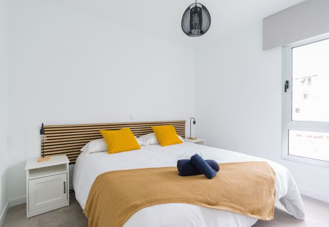 schlafzimmer moderne ferienwohnung playa del inglés