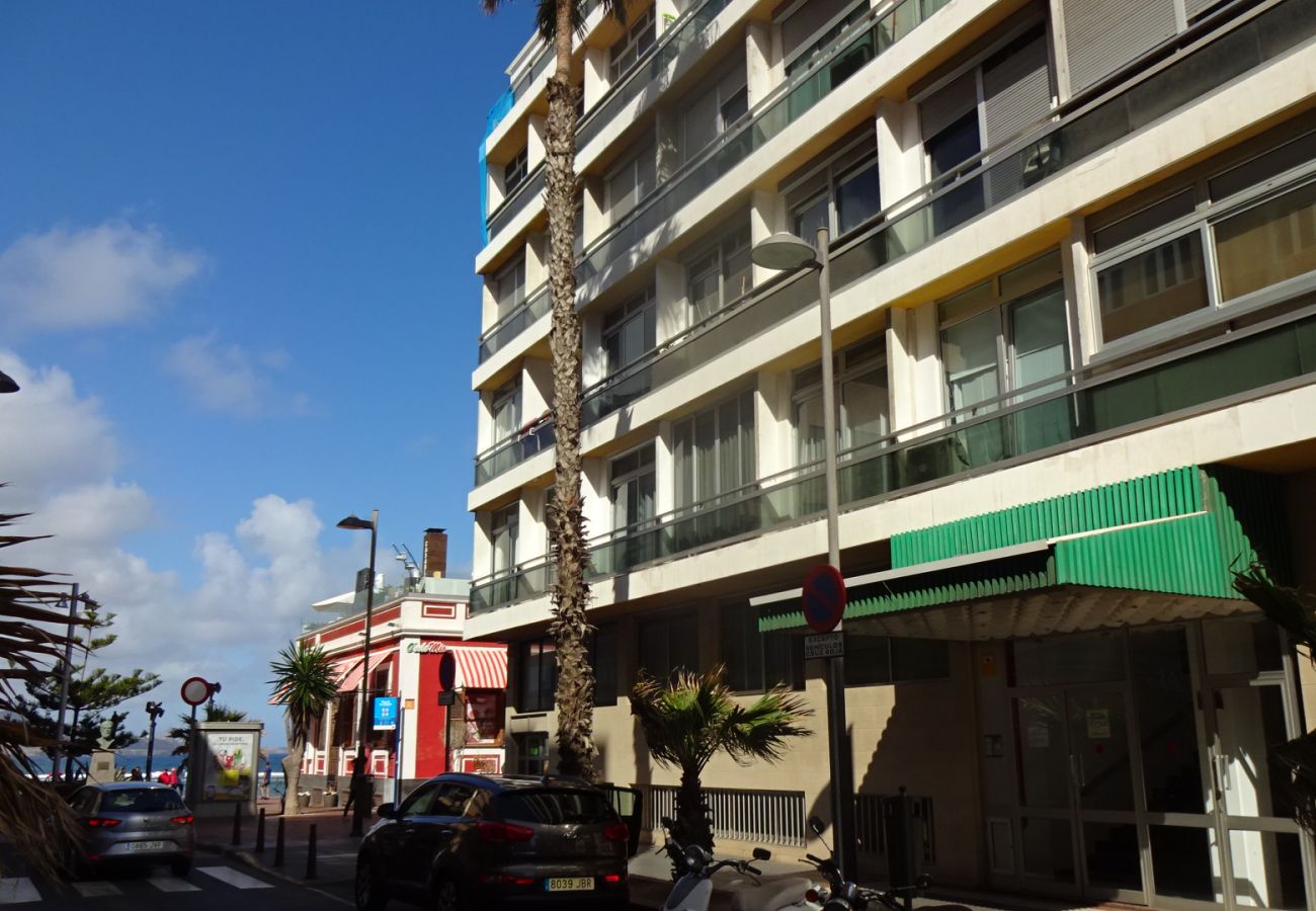 Studio in Las Palmas de Gran Canaria - Luis Morote 54