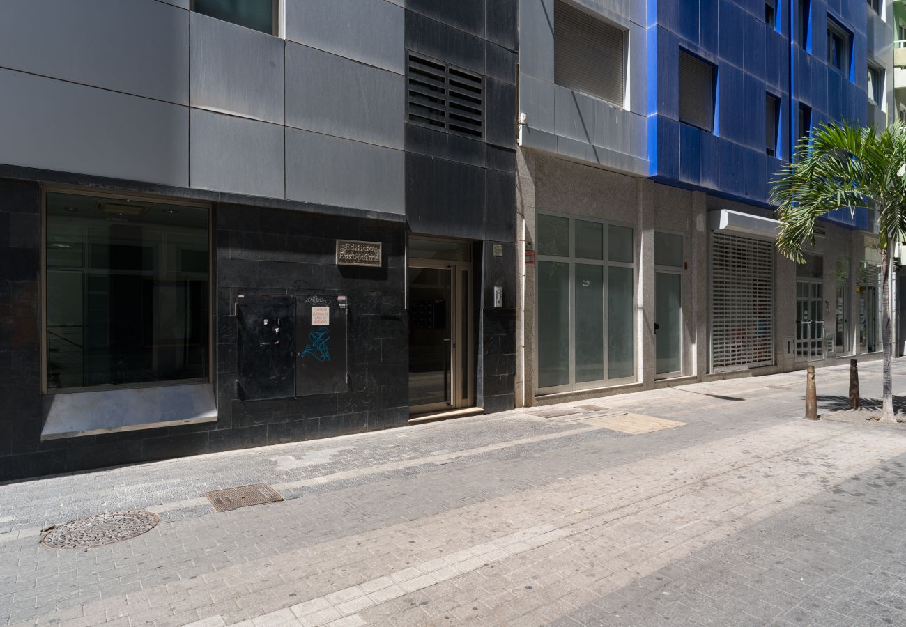 House in Las Palmas de Gran Canaria - Joaquín Costa 55