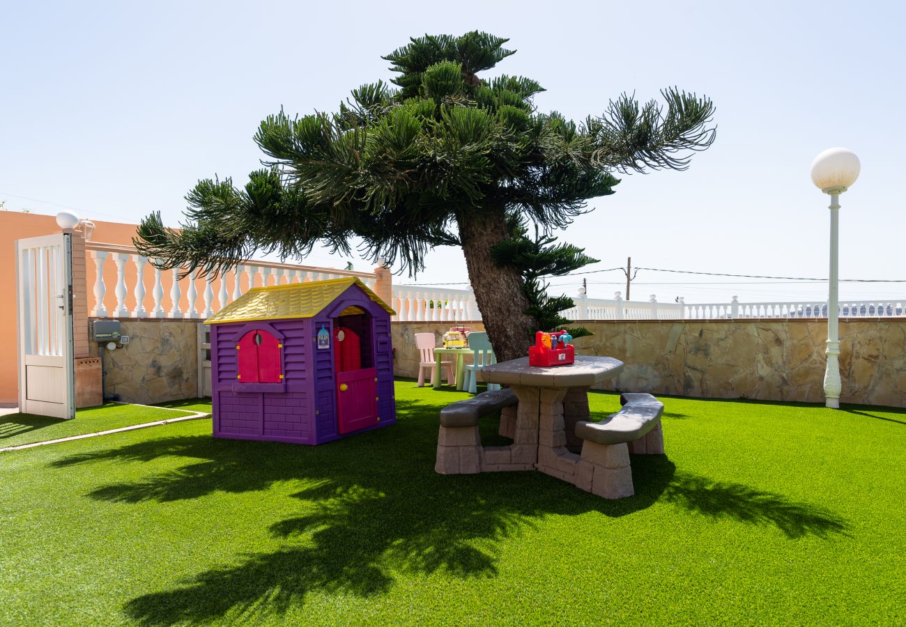 Chalet in San Bartolomé de Tirajana - ADARA