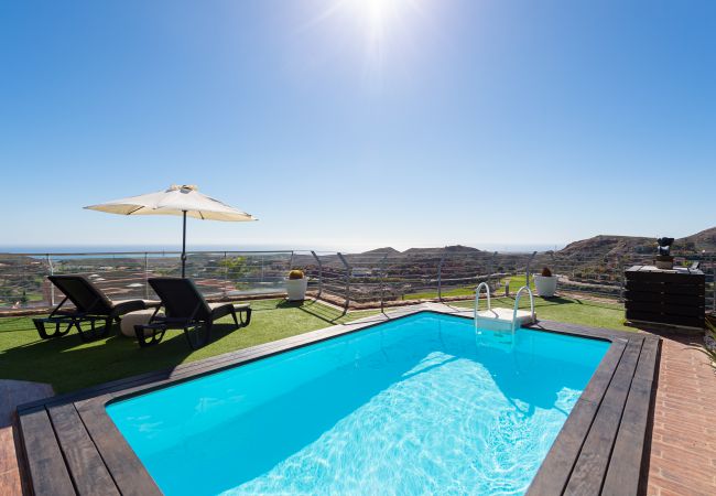 private heated swimming pool salobre golf gran canaria