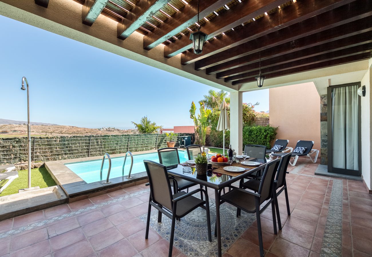 villa in salobre golf with private pool and terrace