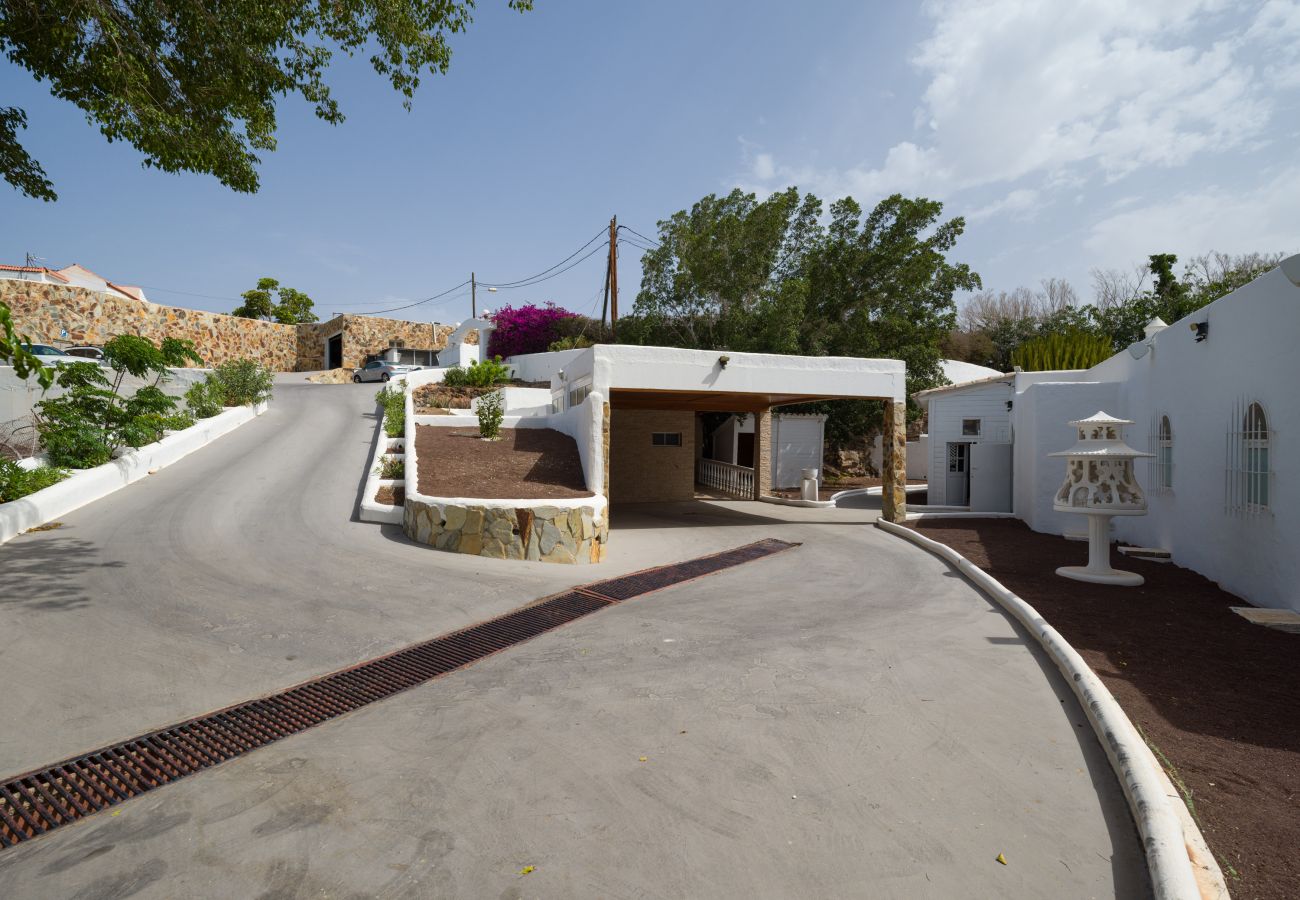Chalet in San Bartolomé de Tirajana - CASA SOL PARADISUS