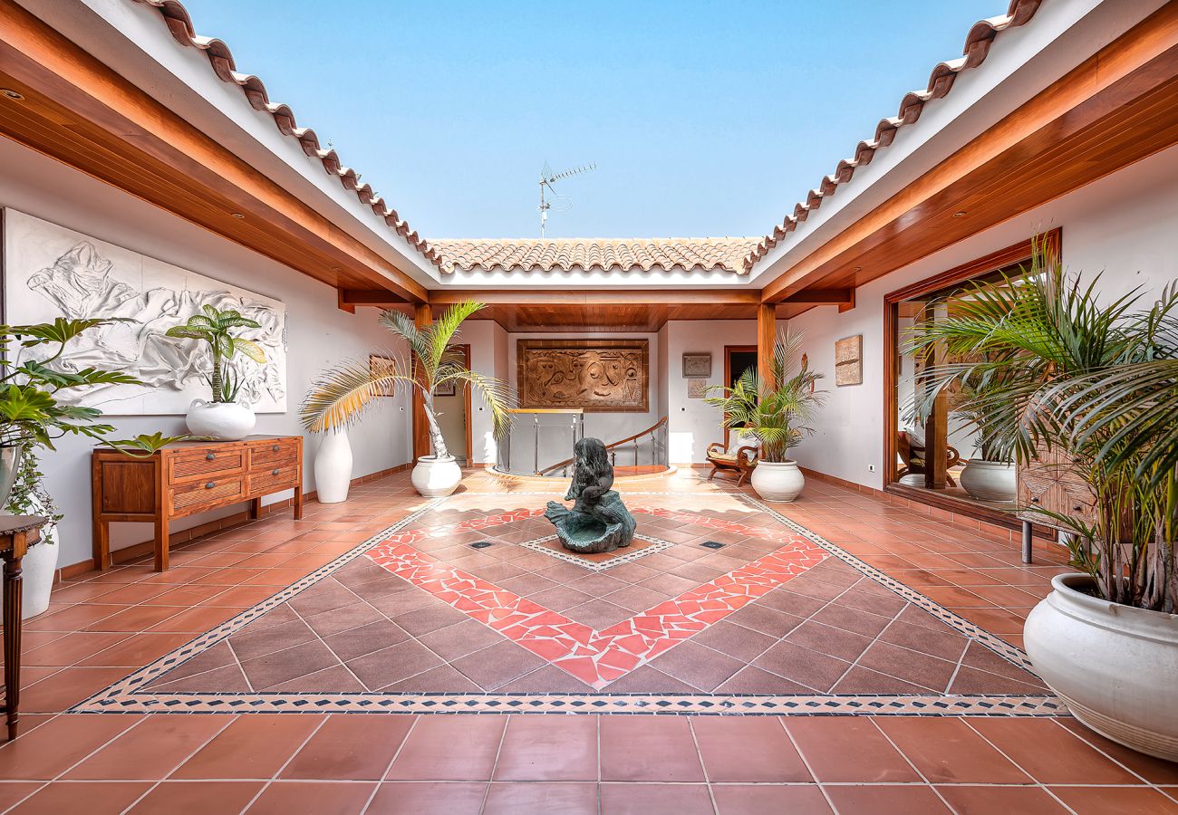 Chalet in San Bartolomé de Tirajana - EXCLUSIVE HOME MASPALOMAS