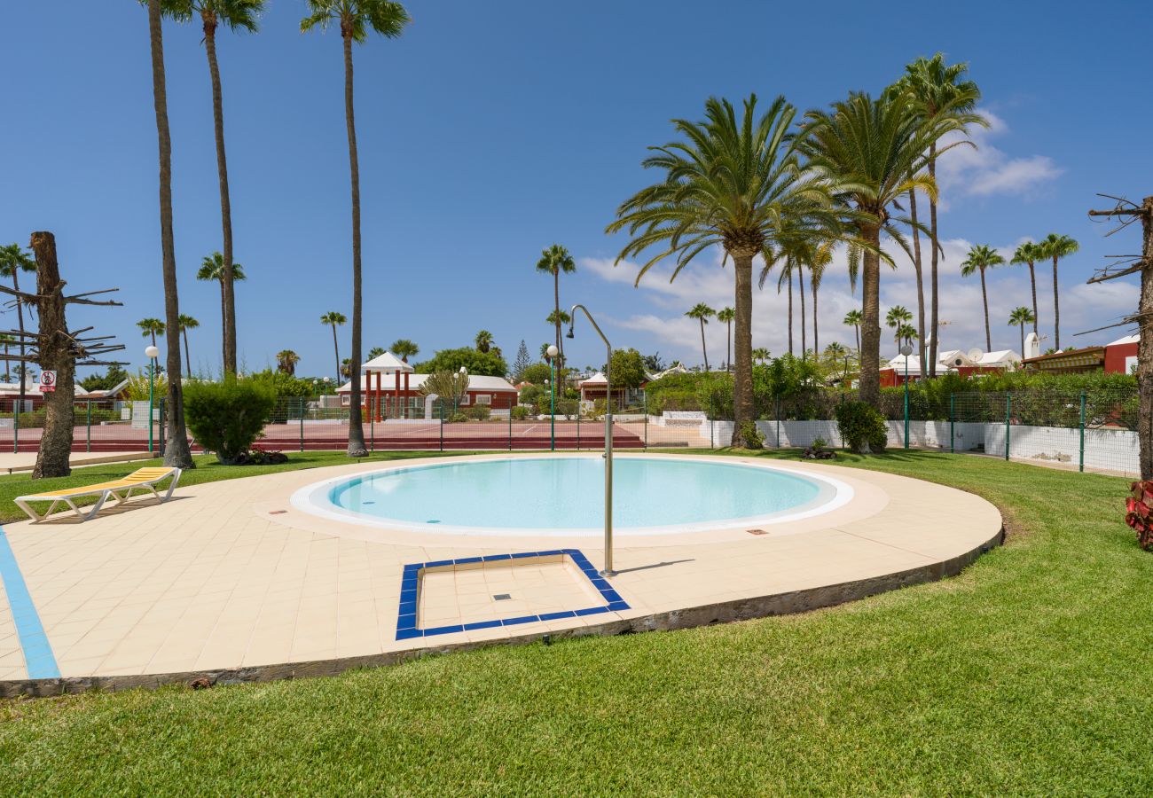 Bungalow in San Bartolomé de Tirajana - LOS TUNOS 33 JACUZZI
