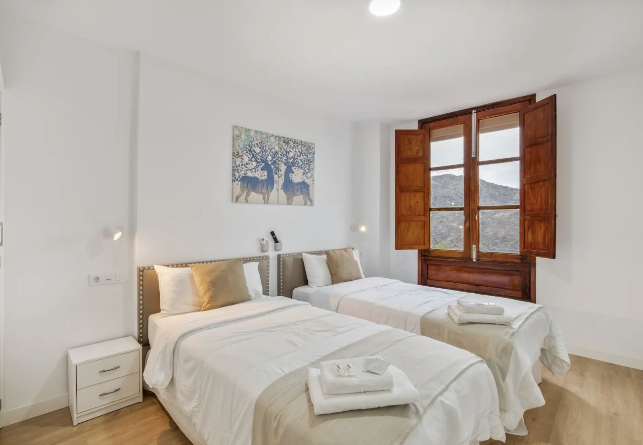 Rent by room in Tejeda - TEXEDA ROOM SUITES 1