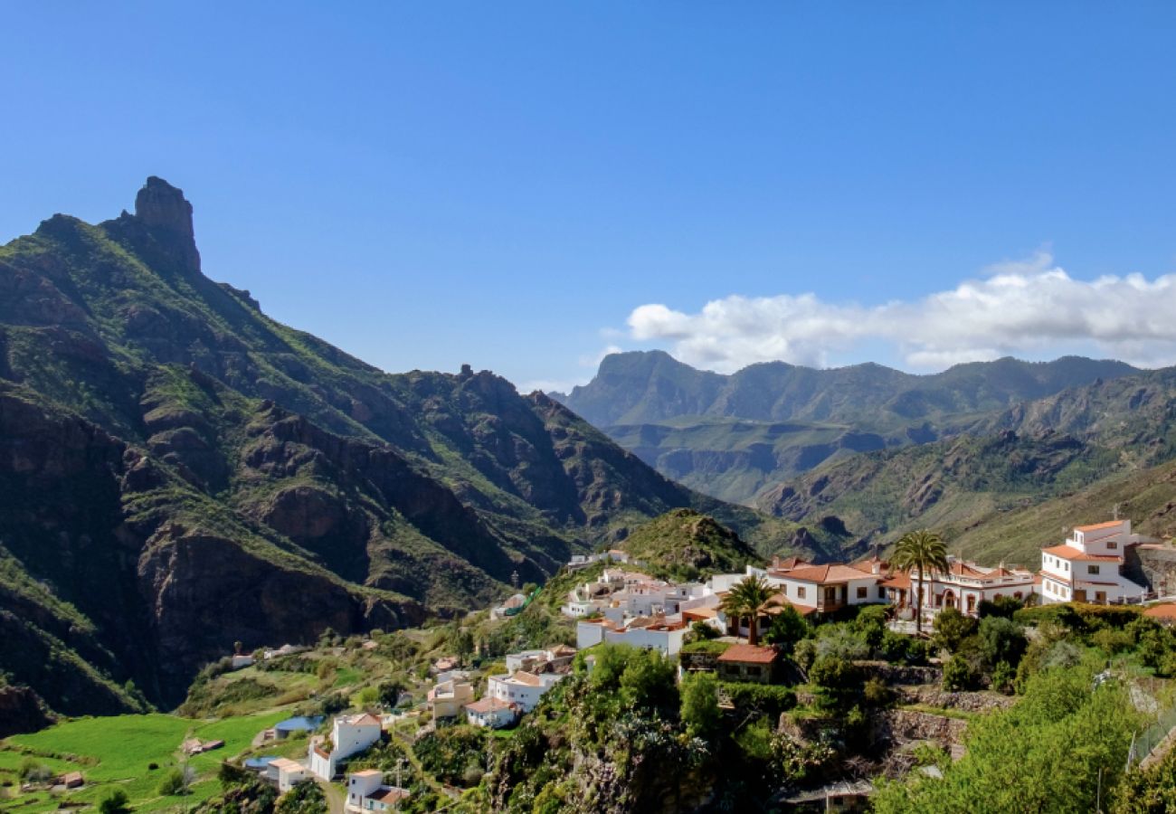 Rent by room in Tejeda - TEXEDA ROOM SUITES 3 