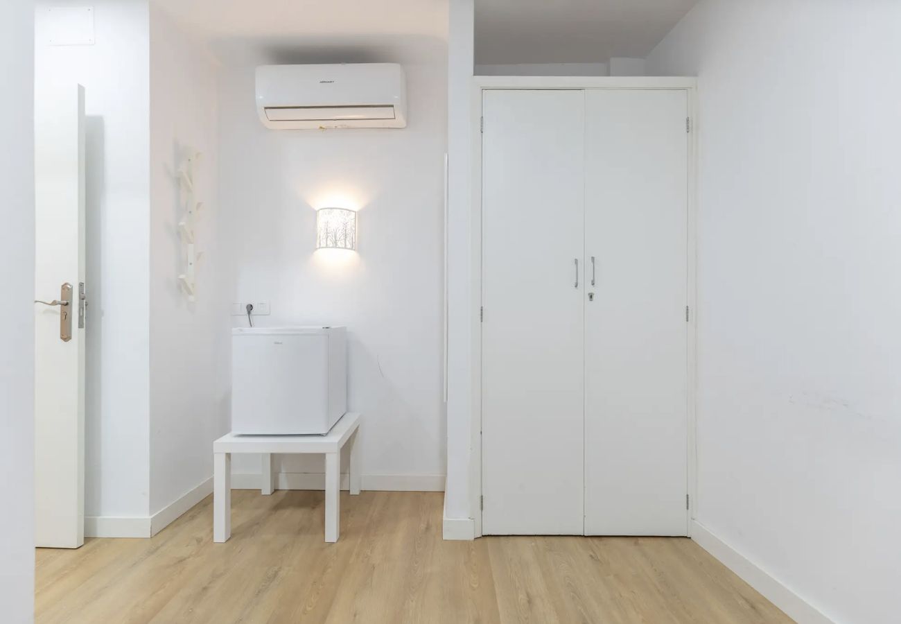 Rent by room in Tejeda - TEXEDA ROOM SUITES 5